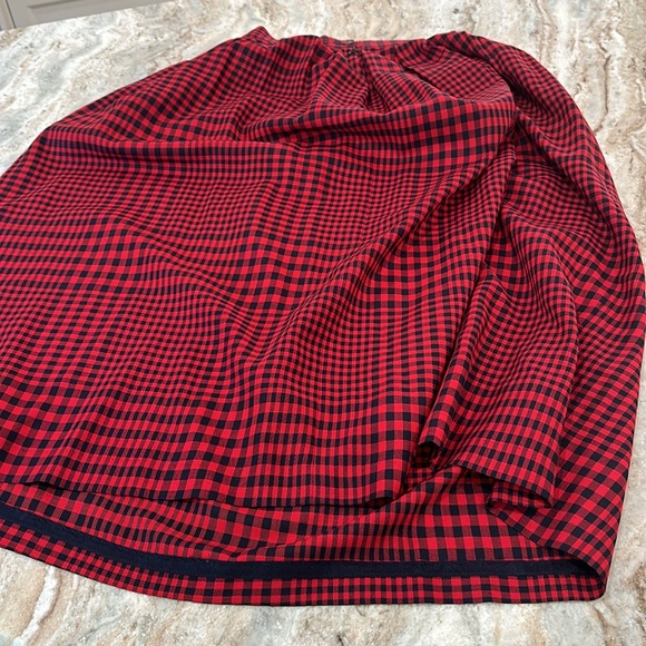 100% Wool Skirt - Picture 4 of 9
